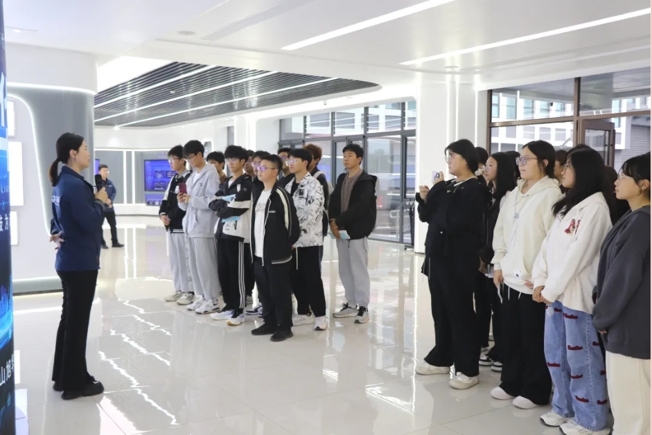 筑牢基础 展望未来 ▏唐山学院会计学院学生到欧付宝欧付智能参观学习